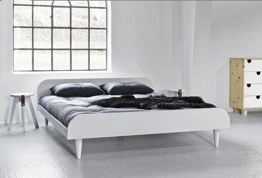 3842060-twist white.jpg